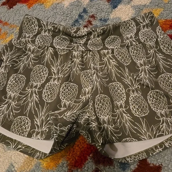 The OG Army Green Pineapple Runners - Picture 1 of 5